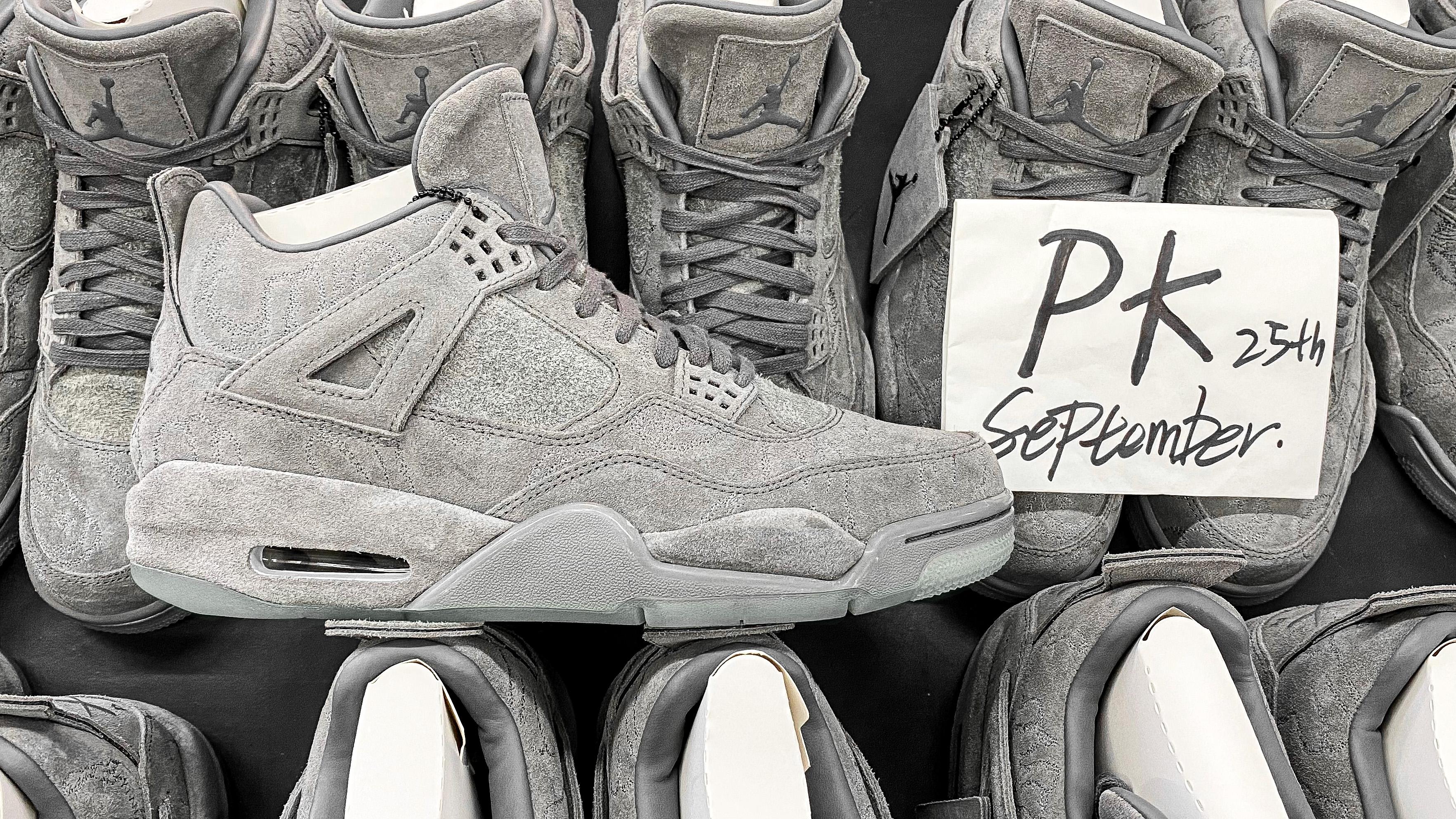 PK GOD Jordan 4 Retro Kaws RETAIL MATERIALS READY TO SHIP